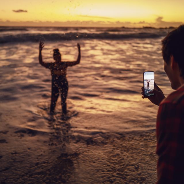 Asus Zenfone9 Commercial Kv Stills 316